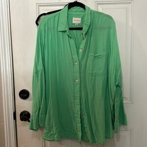 NWOT American Eagle Go Big Shirt